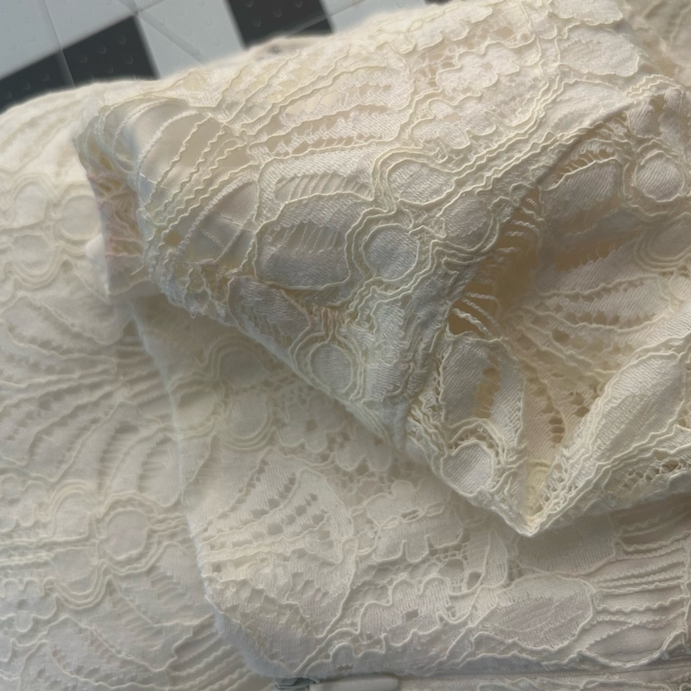 Preston & York White Lace Mini Dress - Picture 9 of 9